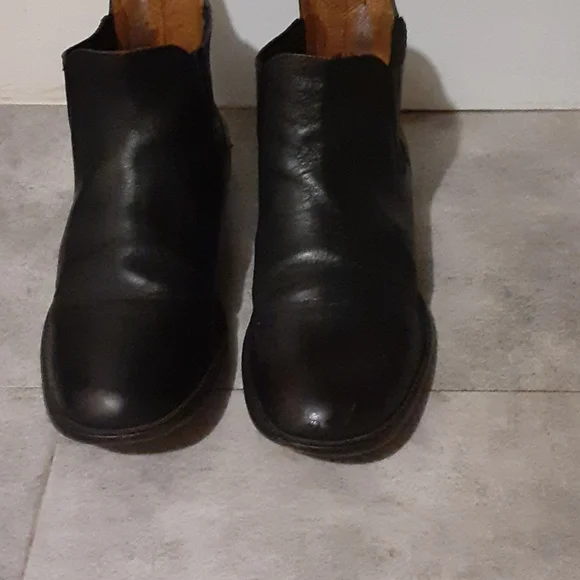 FRYE  boots  size  10D - Picture 3 of 5